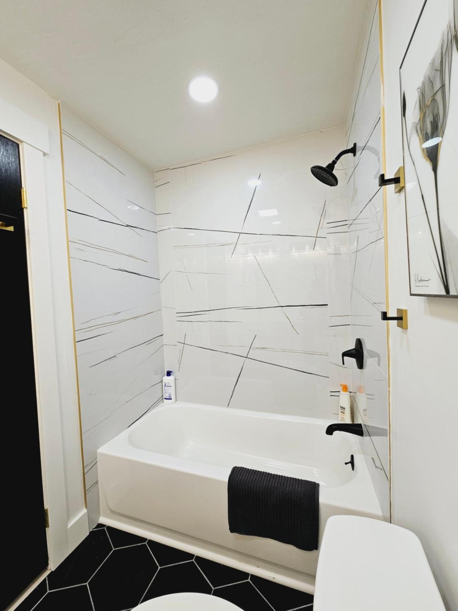 Luxury Getaway Close To Skiing Hiking In Slc サンディ エクステリア 写真