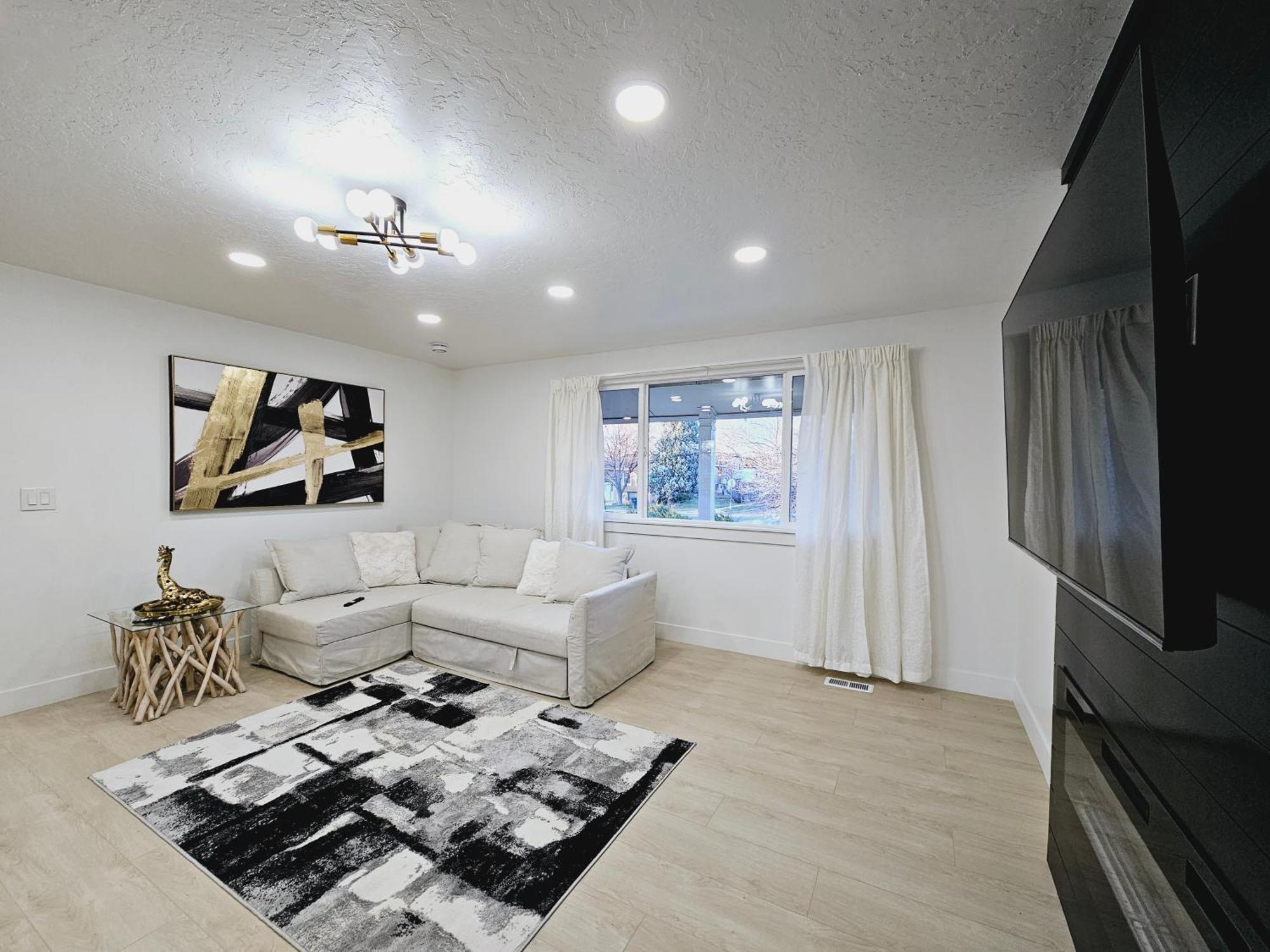 Luxury Getaway Close To Skiing Hiking In Slc サンディ エクステリア 写真